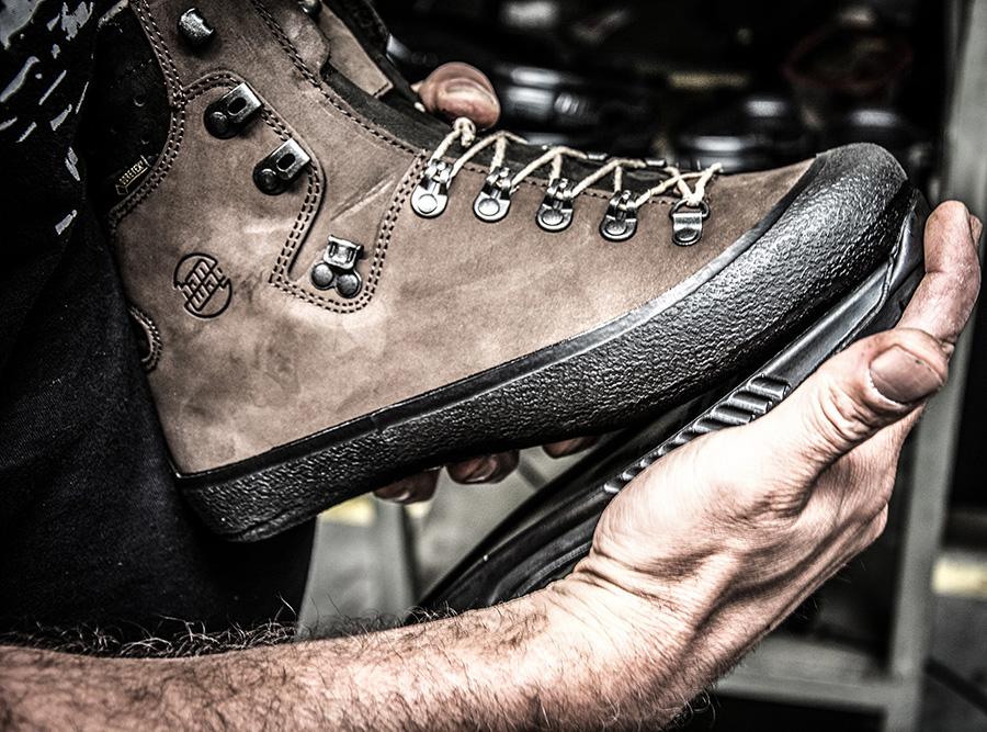 Neubesohlung von Bergschuh