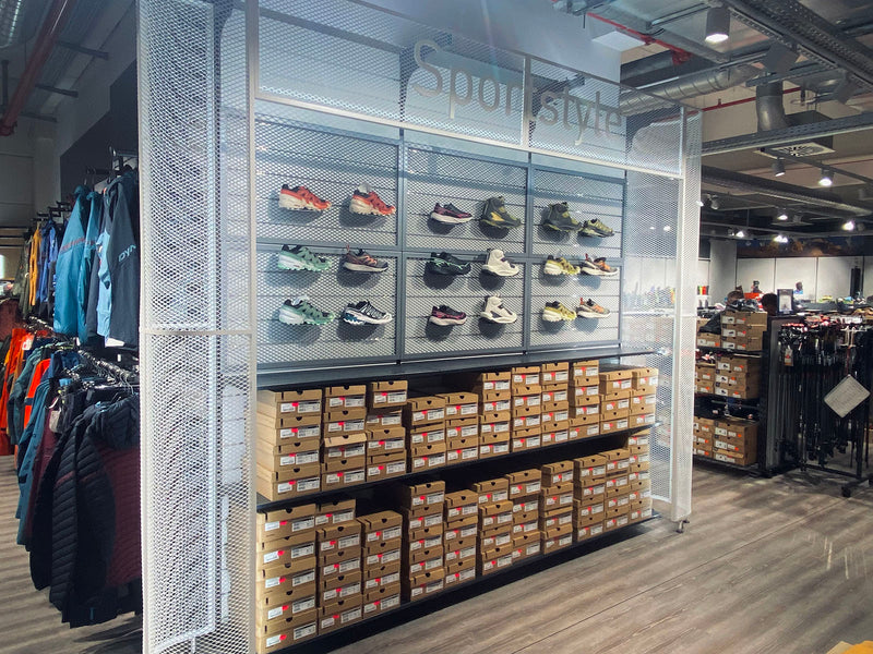 Bild von Schuhabteilung im Geschäft Sport Praxenthaler in Rosenheim