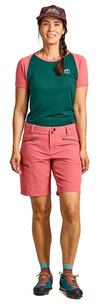 Ortovox Pelmo Shorts Damen Bergshort wild rose Produktbild 1