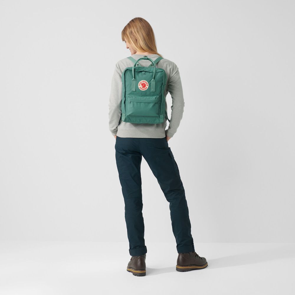 Fjällräven Kånken Rucksack frost green Produktbild 1