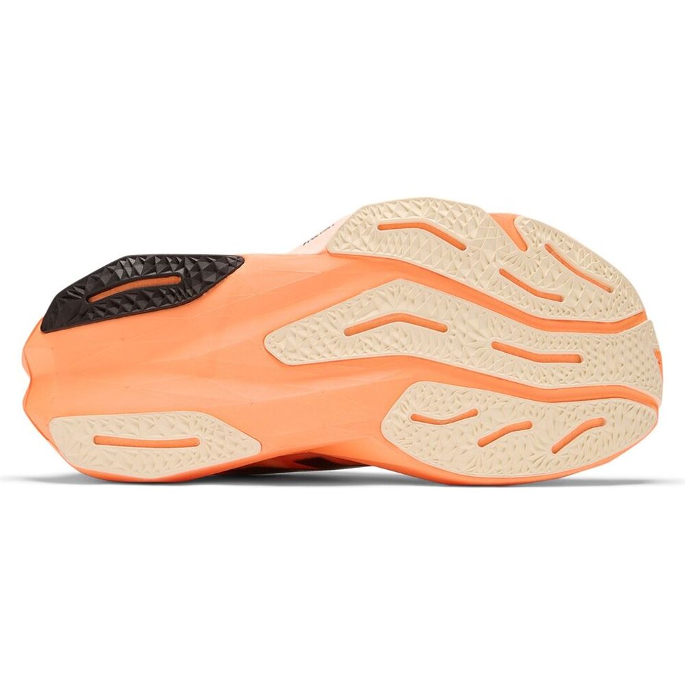 New Balance FC Rebel V4 Damen Laufschuh hot mango Produktbild 1