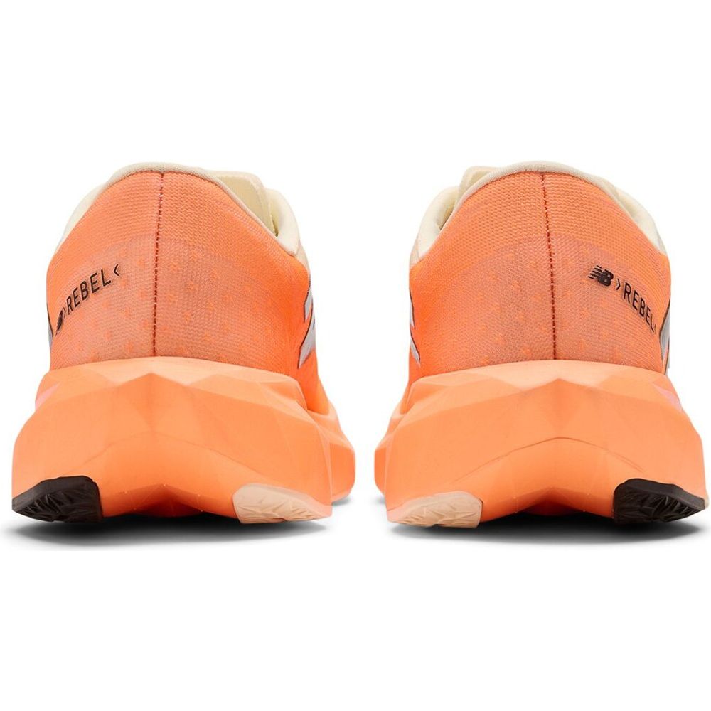 New Balance FC Rebel V4 Damen Laufschuh hot mango Produktbild 7
