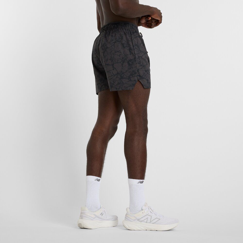 New Balance RC Printed Short 5 Herren Laufshorts Produktbild 2