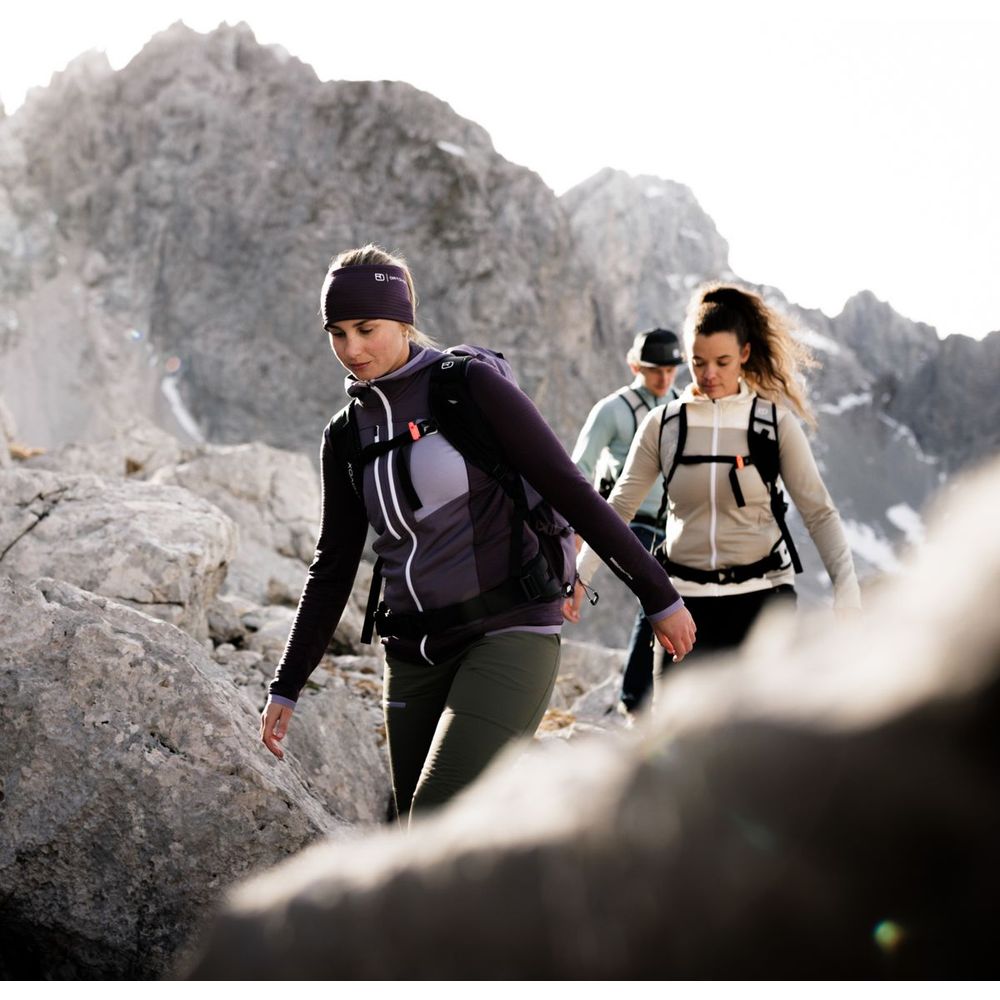 Ortovox Fleece Grid Hoody Frauen dark wild berry Produktbild 2