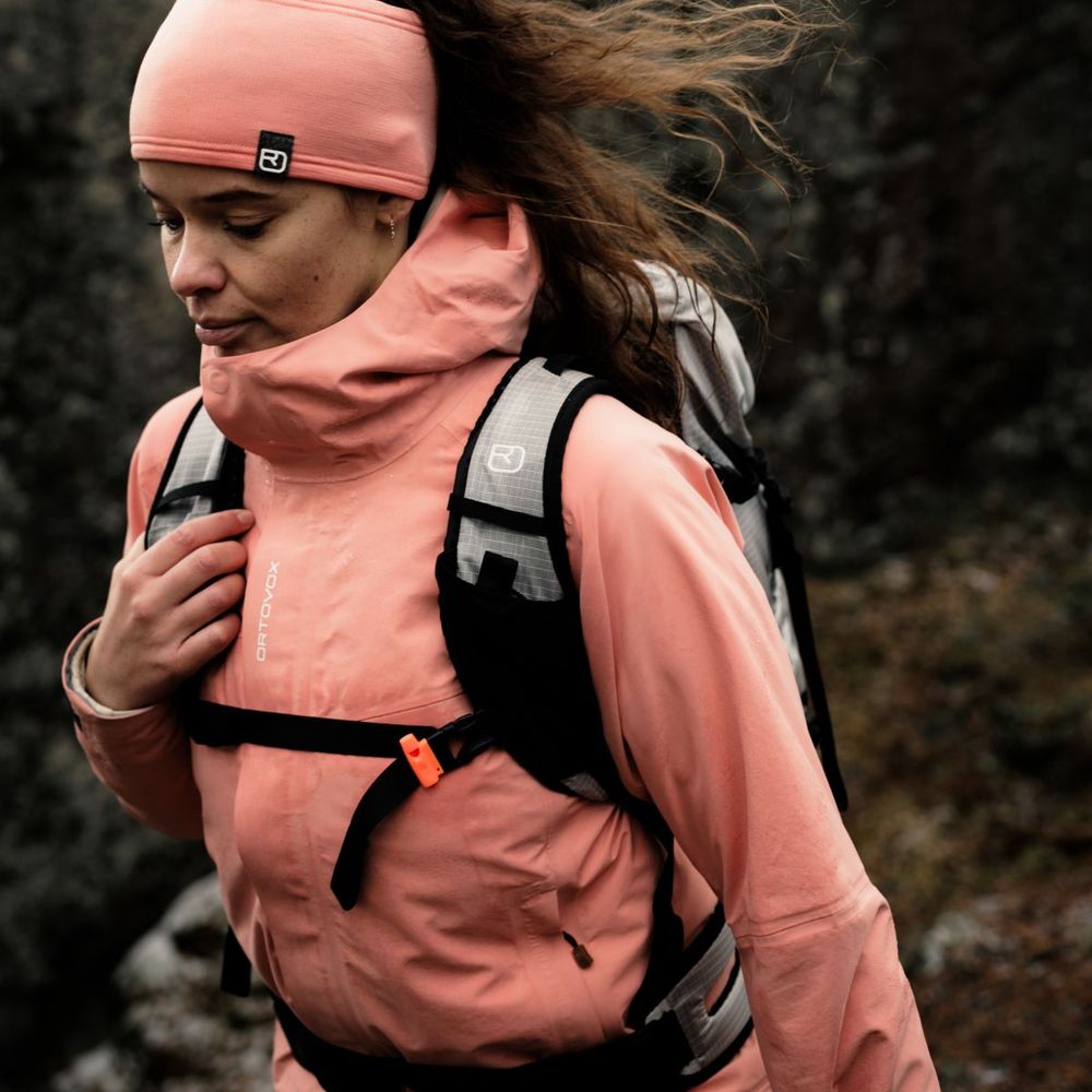 Ortovox Seceda 3L Hardshelljacke Damen wild berry Produktbild 2