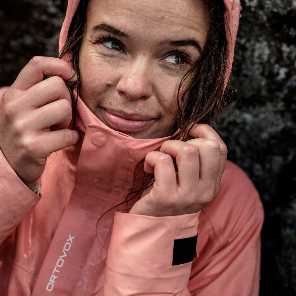 Ortovox Seceda 3L Hardshelljacke Damen wild berry Produktbild 3