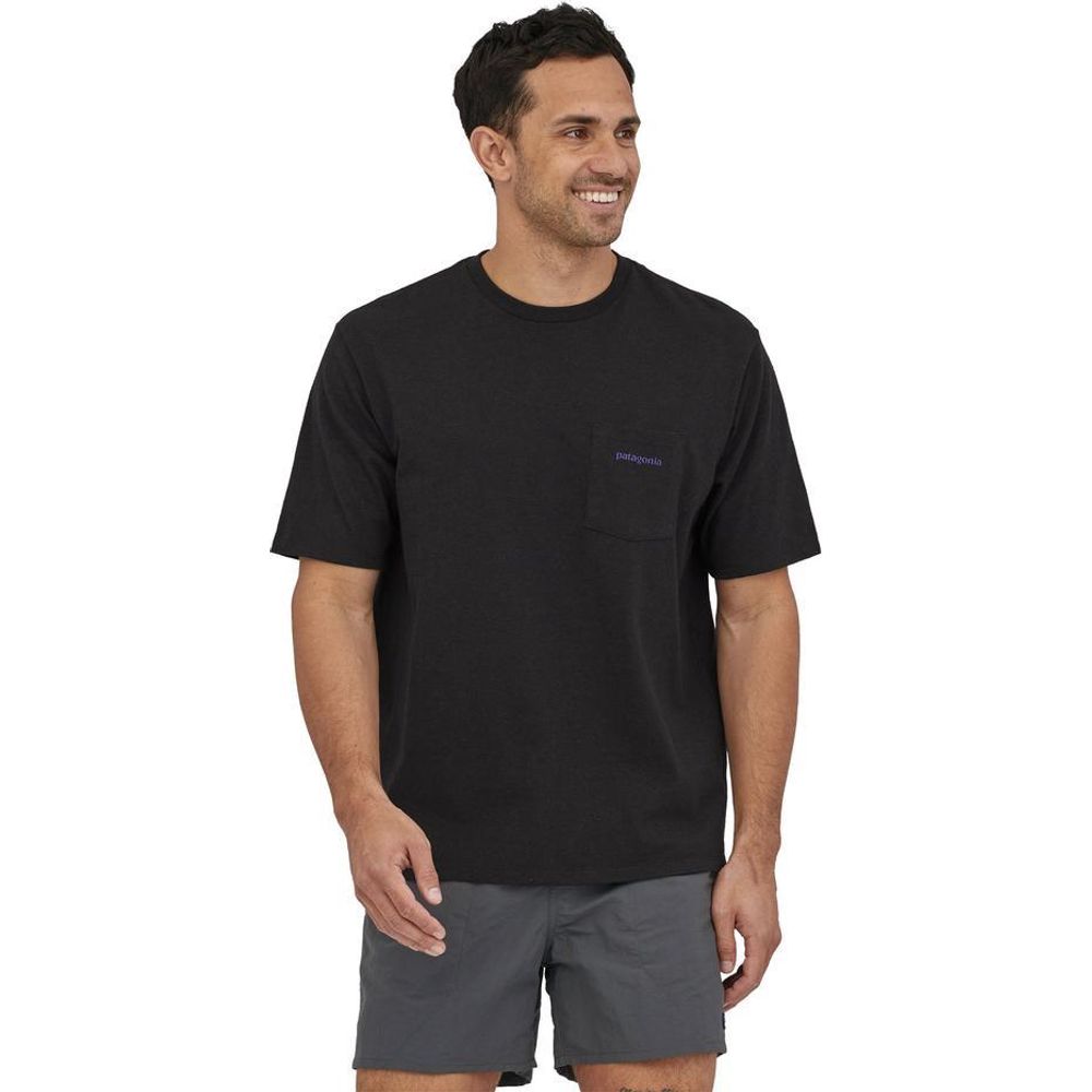 Patagonia M's Boardshort Logo Pocket Responsibili Herren T-Shirt ink black Produktbild 1