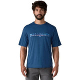 Patagonia M's Cap Cool Daily Graphic Herren T-Shirt '73 text logo: clement blue x dye Produktbild 1