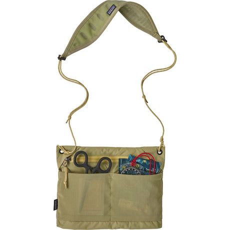 Patagonia Terravia Sacoche 3L Tasche gumtree green Produktbild 1