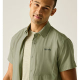 Regatta Anti Insect Travel Light Shirt Herren light-sage Produktbild 6