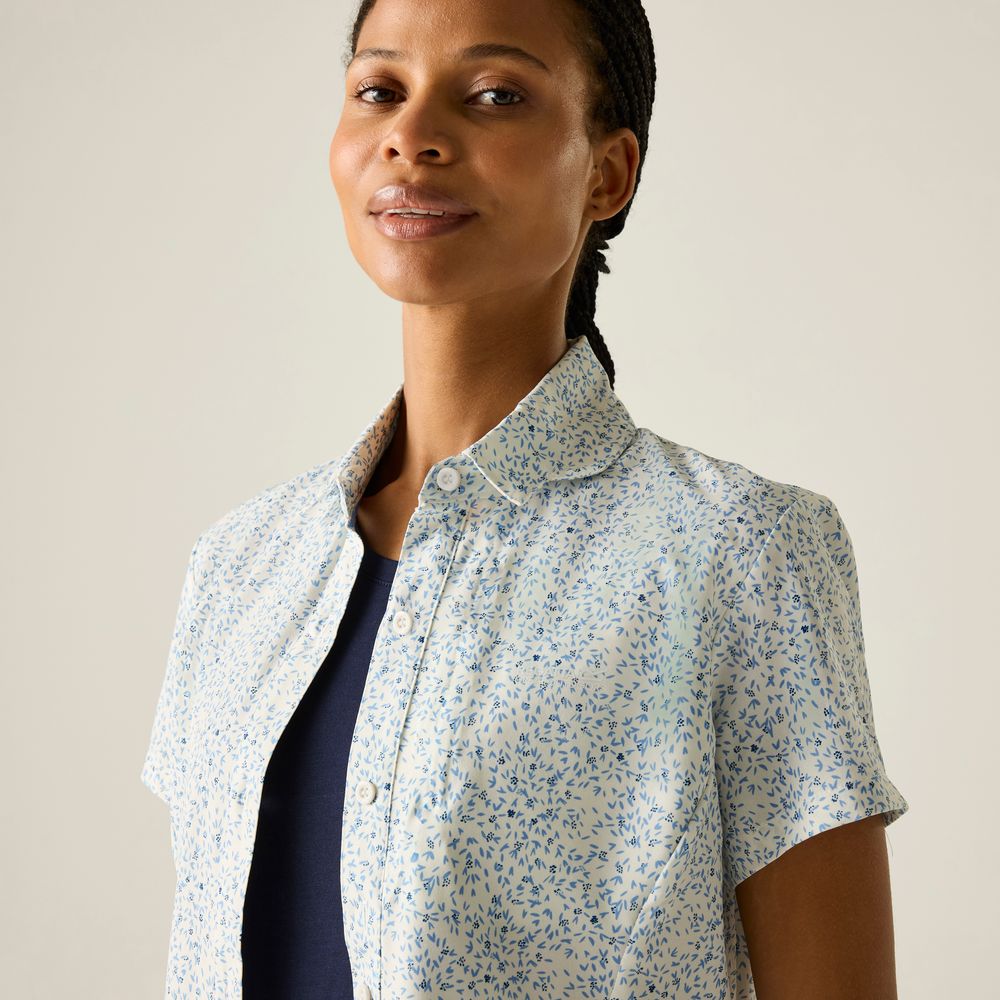 Regatta Women's Anti-Insect Travel Light Shirt Damen barely white falling petals print Produktbild 5